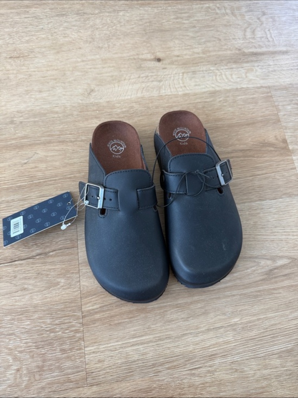 White Mountain Shoes